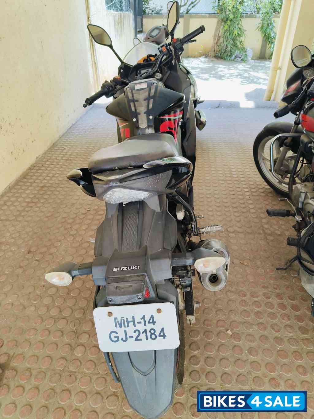Suzuki Gixxer SF