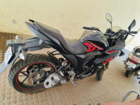 Suzuki Gixxer SF