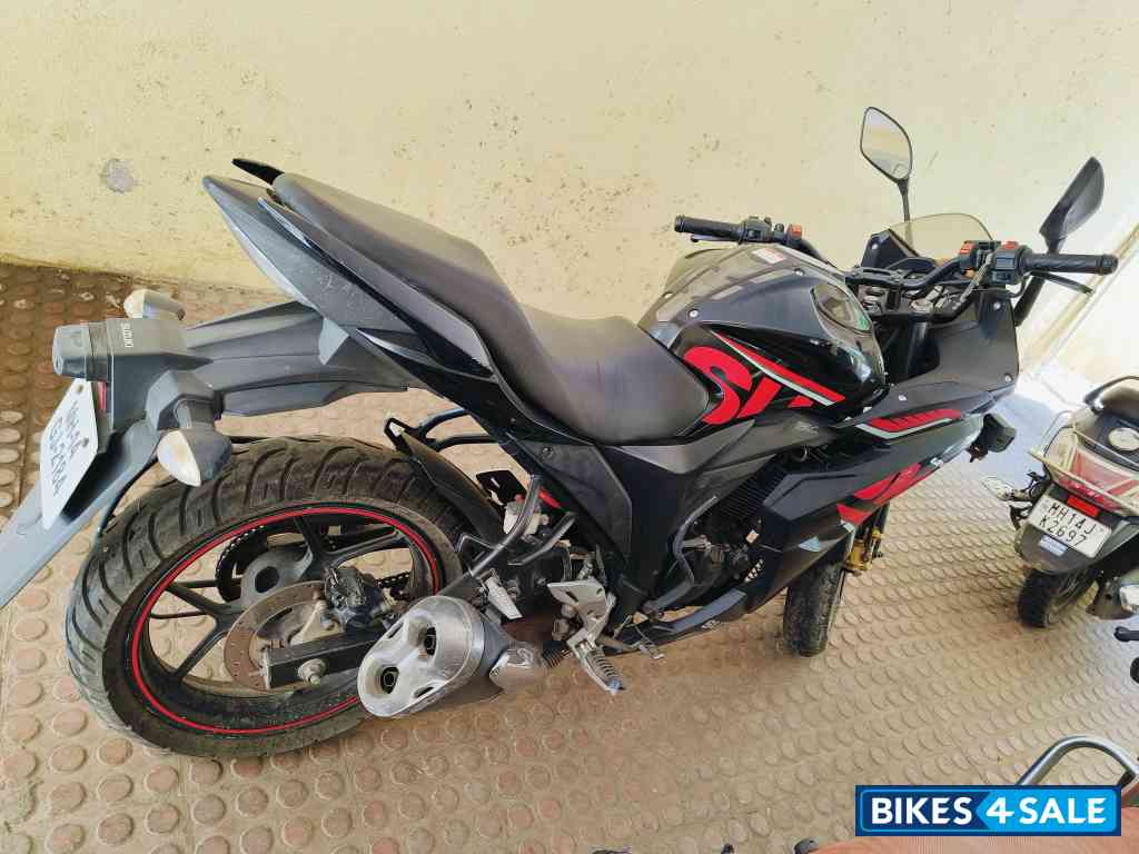 Suzuki Gixxer SF