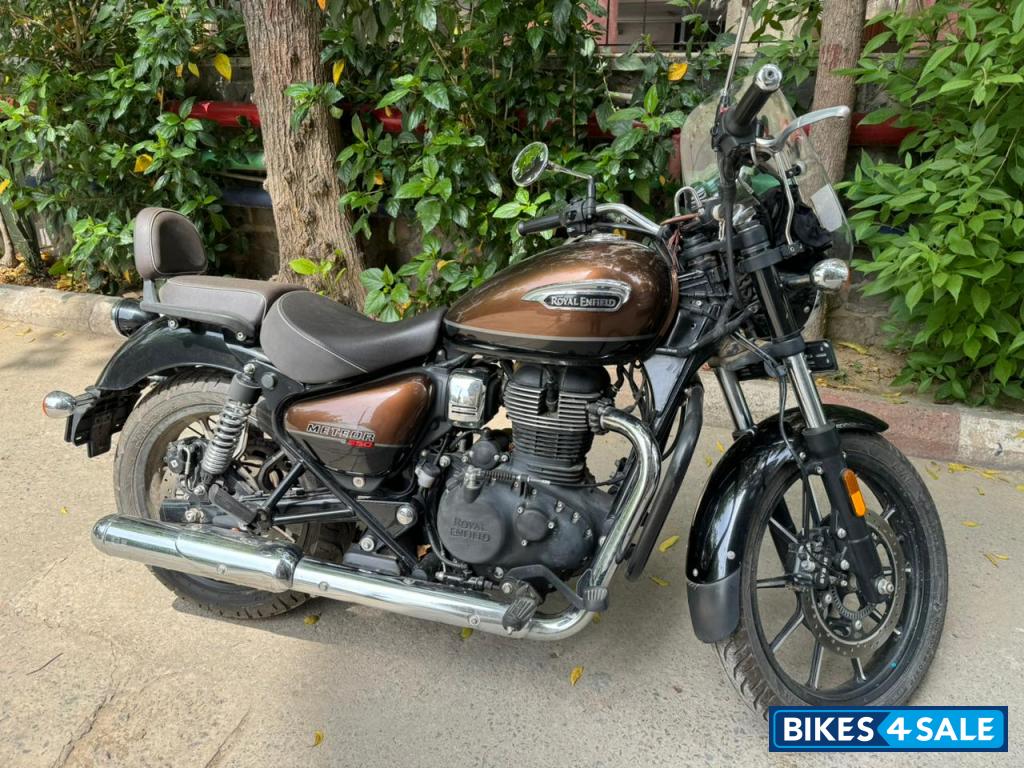 Supernova Brown Royal Enfield Meteor 350 Supernova