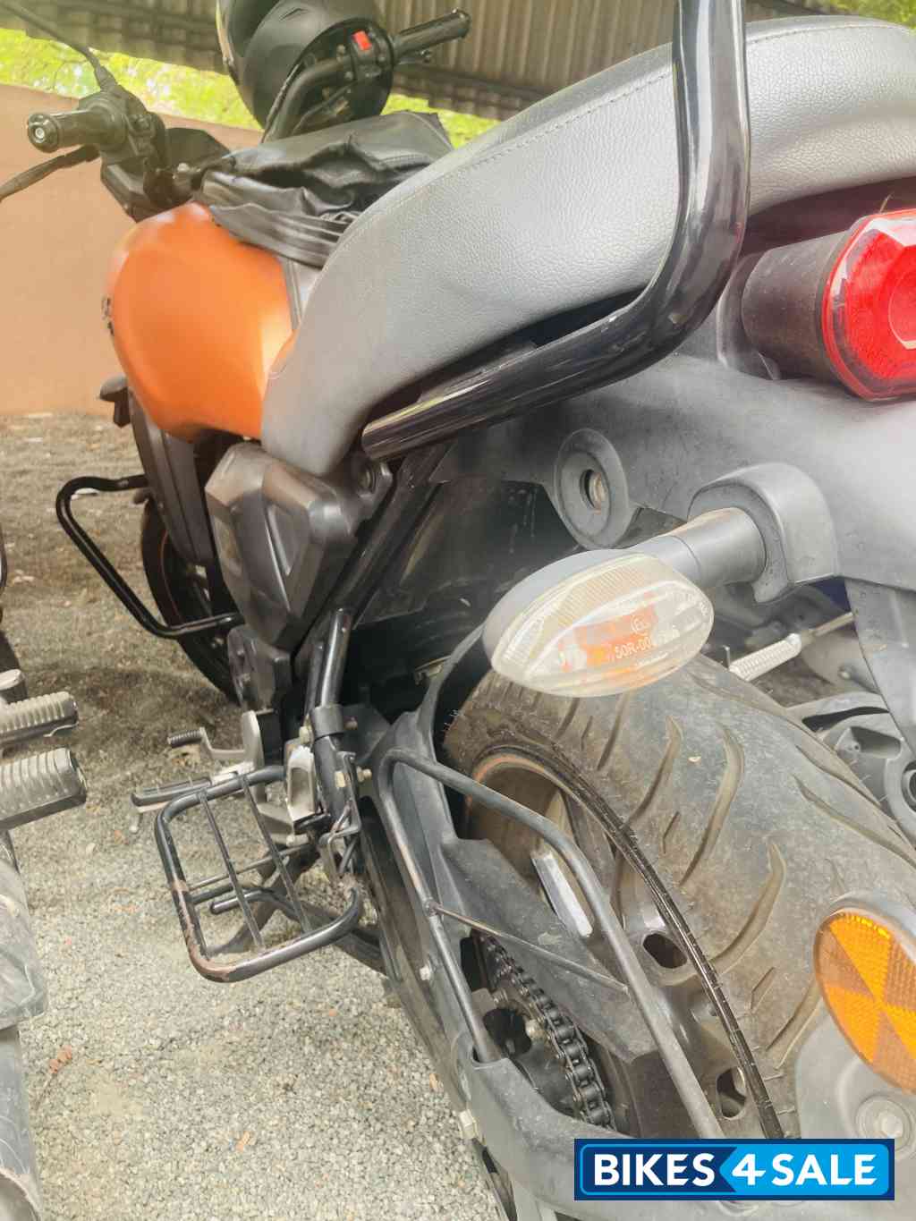 Orange Yamaha FZ-X Orange Yamaha FZ-X