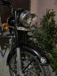 Black Royal Enfield Classic 350