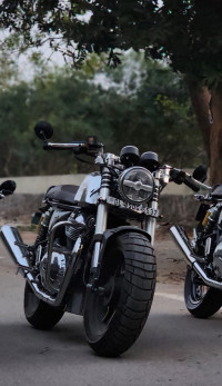 Mr. Clean (chrome) Royal Enfield Continental GT 650 Twin