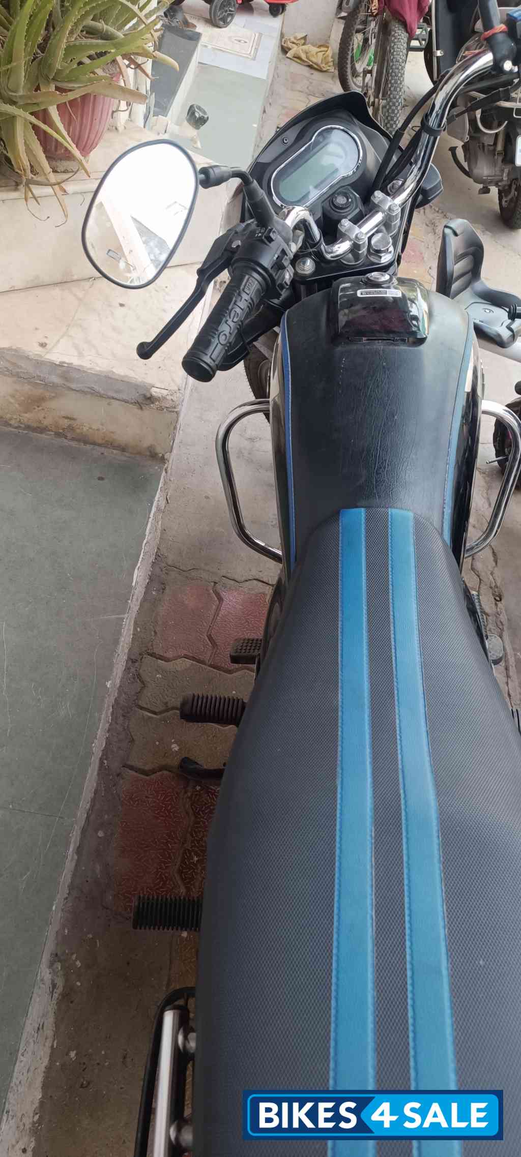 Hero Super Splendor XTEC