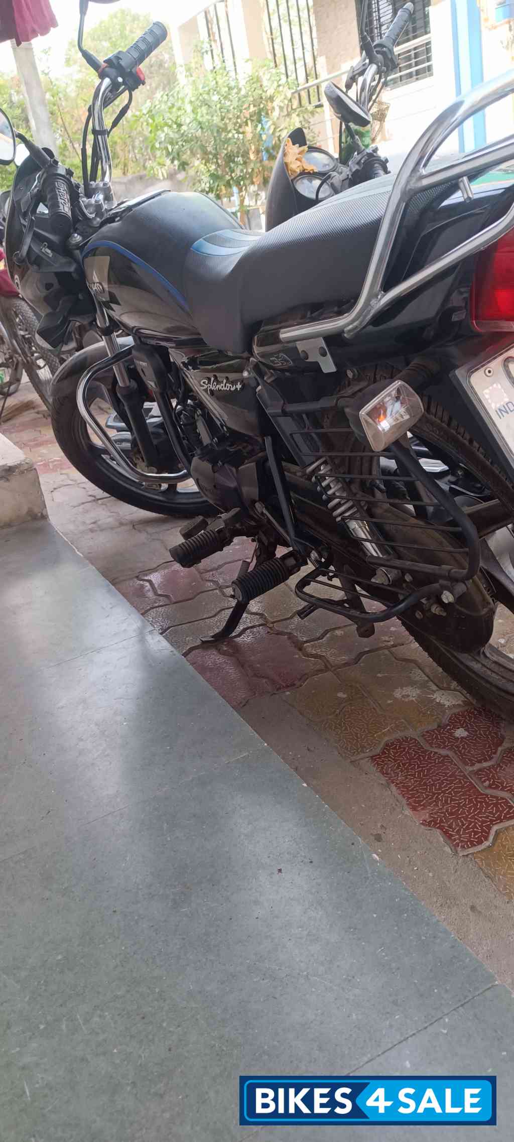 Hero Super Splendor XTEC