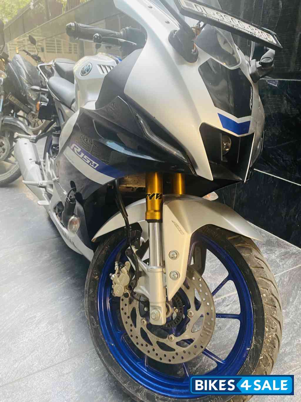 Yamaha R15M