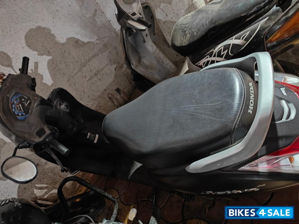 Grey Honda Activa 5G