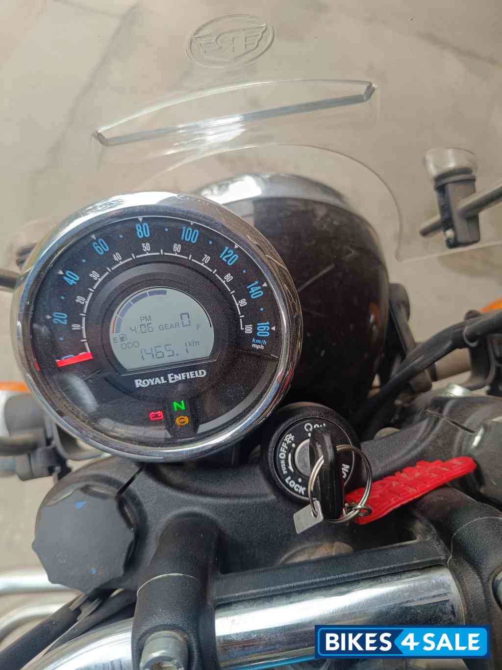 Blue(metallic) Royal Enfield Meteor 350 Supernova Blue(metallic) Royal Enfield Meteor 350 Supernova