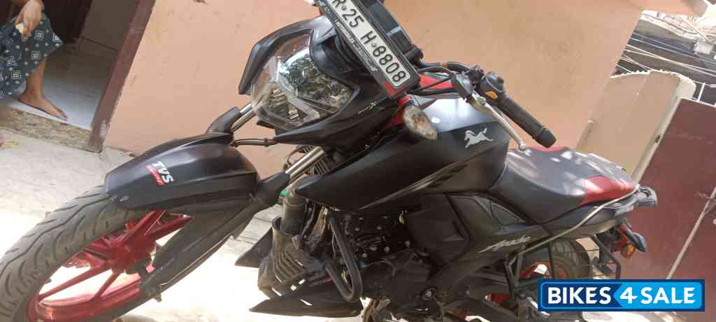 TVS Apache RTR 160 4V Special Edition