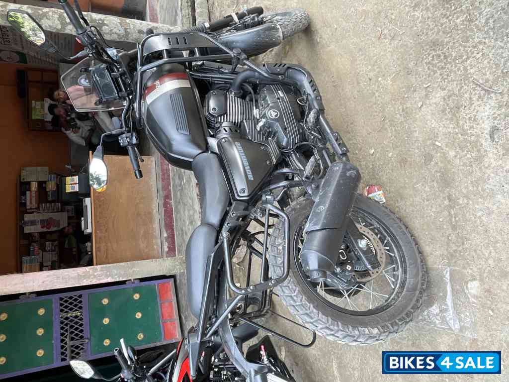 Yezdi Adventure Matte