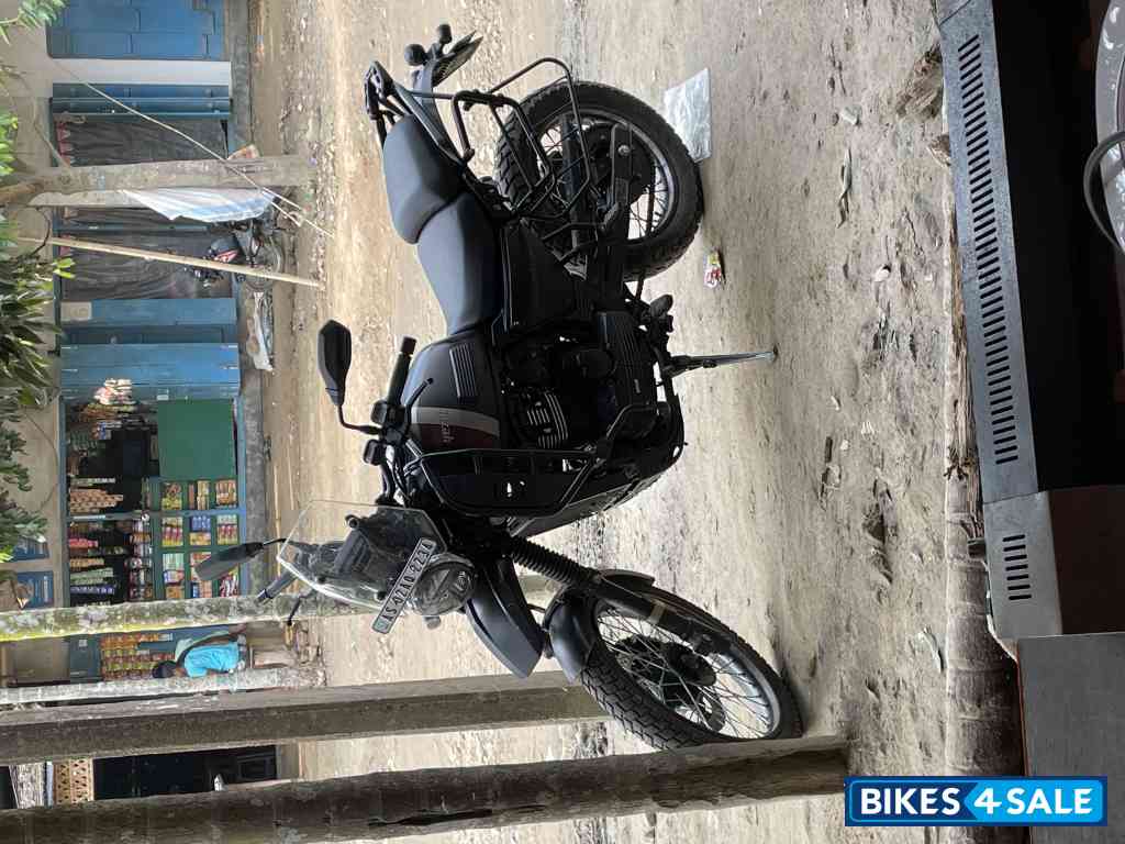 Yezdi Adventure Matte