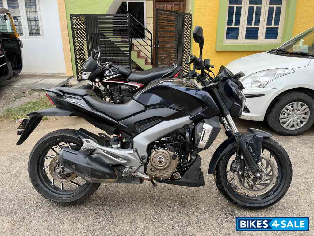 Midnight Blue Bajaj Dominar 400 ABS BS6