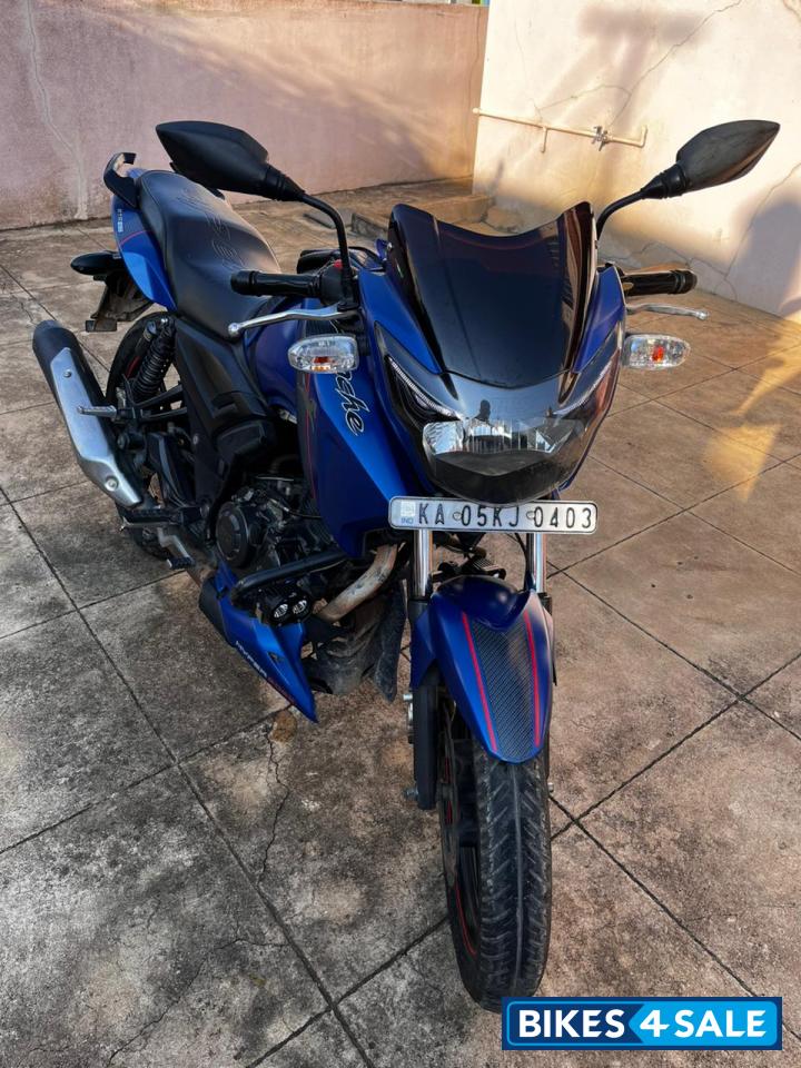 Blue TVS Apache RTR 160