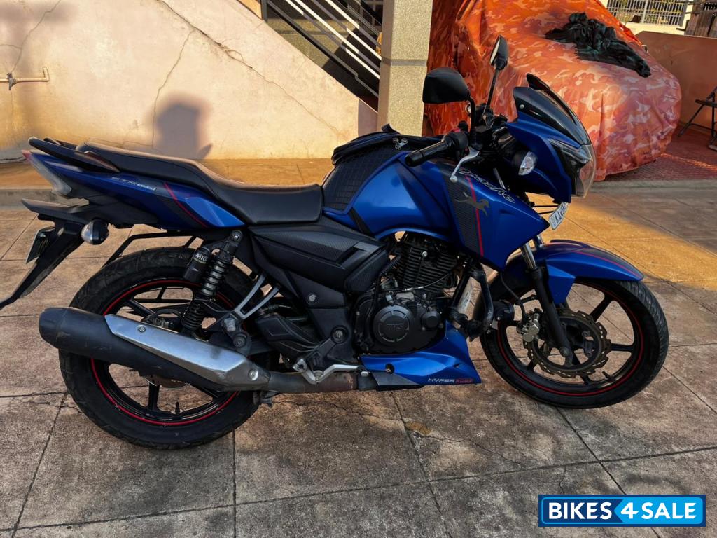 Blue TVS Apache RTR 160