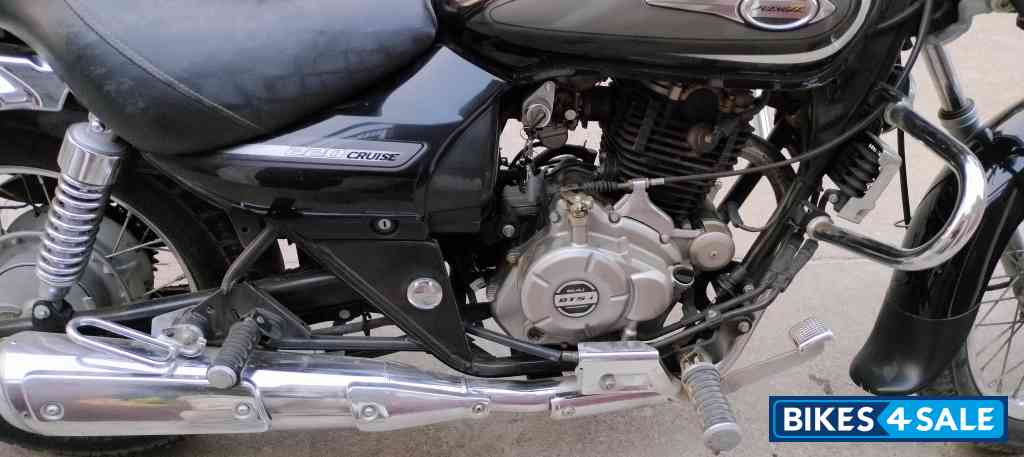 Bajaj Avenger Cruise 220 BS6