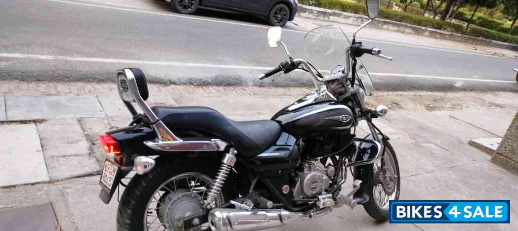 Bajaj Avenger Cruise 220 BS6