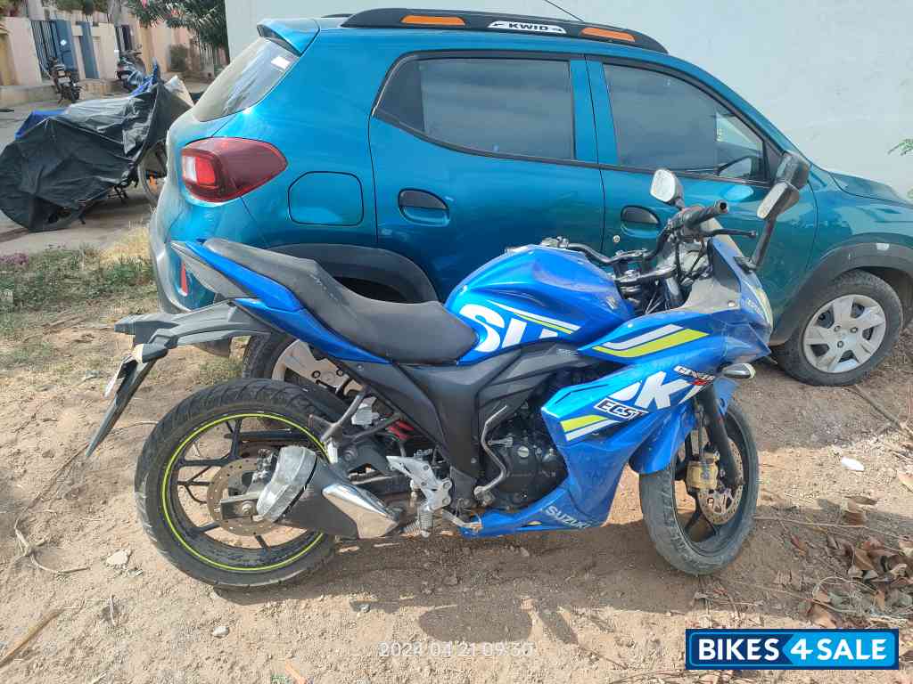Suzuki Gixxer SF