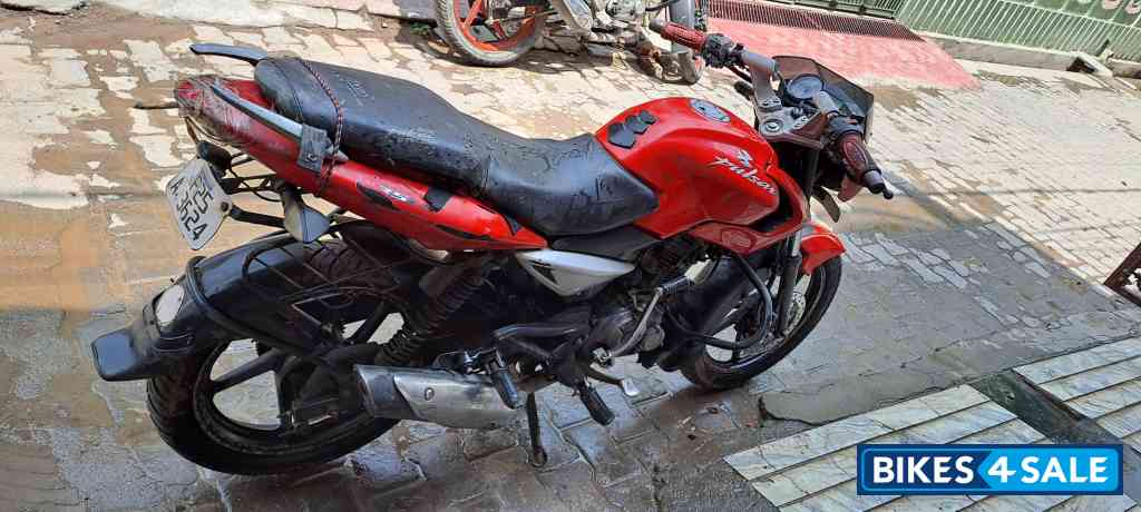 Bajaj Pulsar 135LS