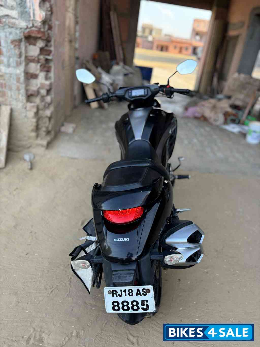 Suzuki Intruder 150