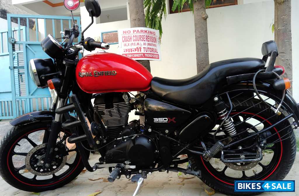 Red Royal Enfield Thunderbird X 350