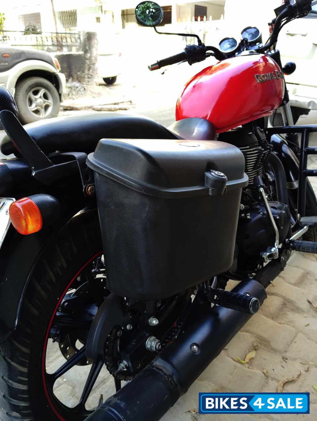 Red Royal Enfield Thunderbird X 350