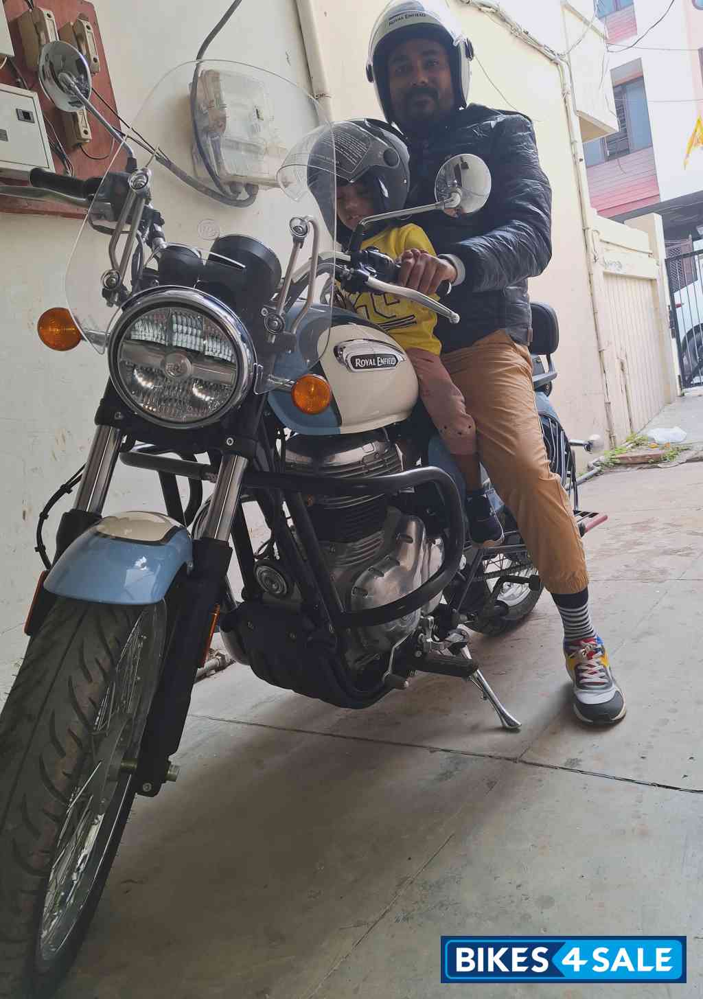 Royal Enfield Meteor 350 Aurora