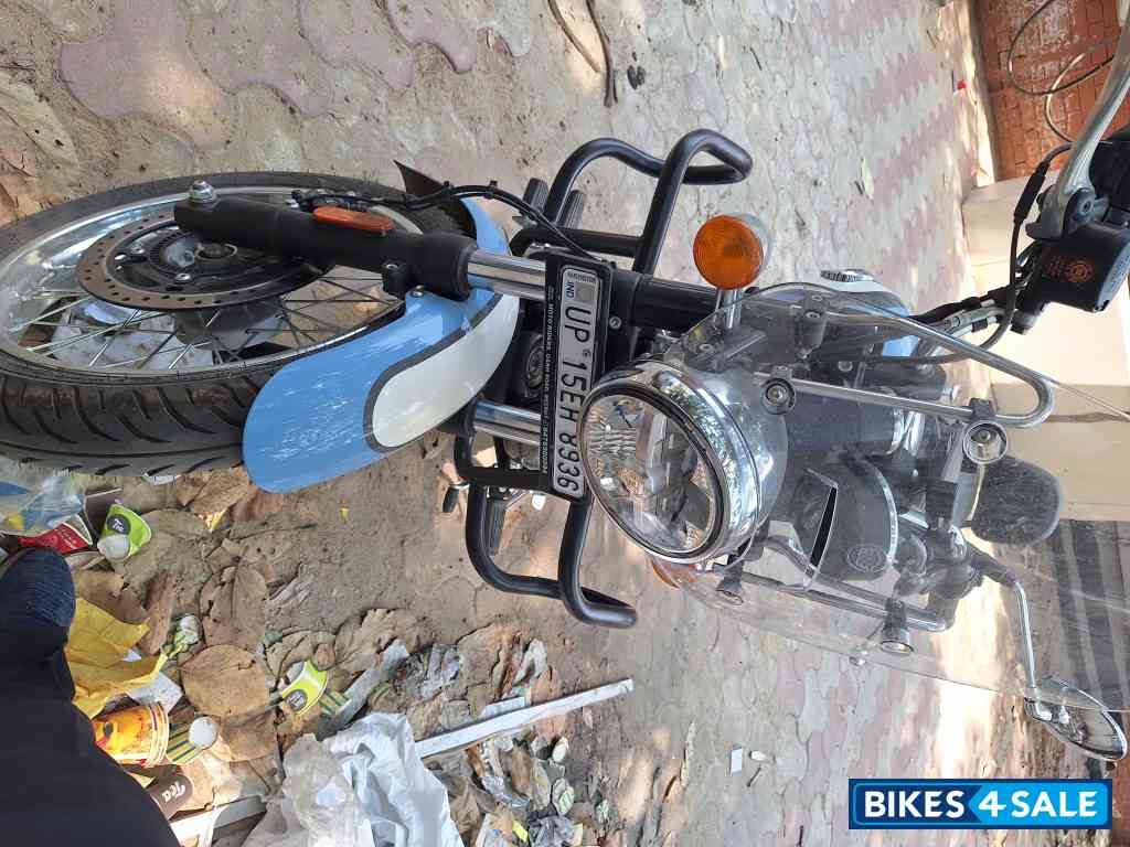 Royal Enfield Meteor 350 Aurora