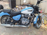 Royal Enfield Meteor 350 Aurora