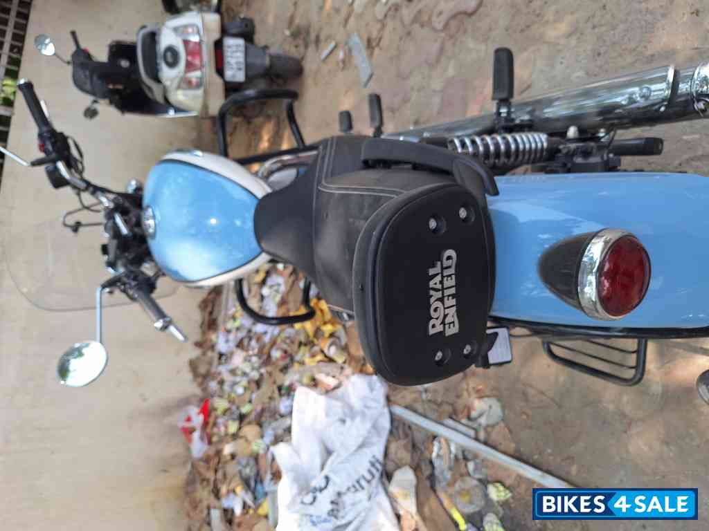 Royal Enfield Meteor 350 Aurora