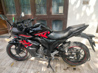 Black And Red Suzuki Gixxer SF