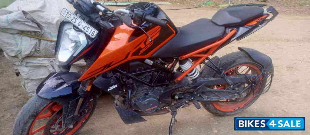 KTM Duke 200 ABS