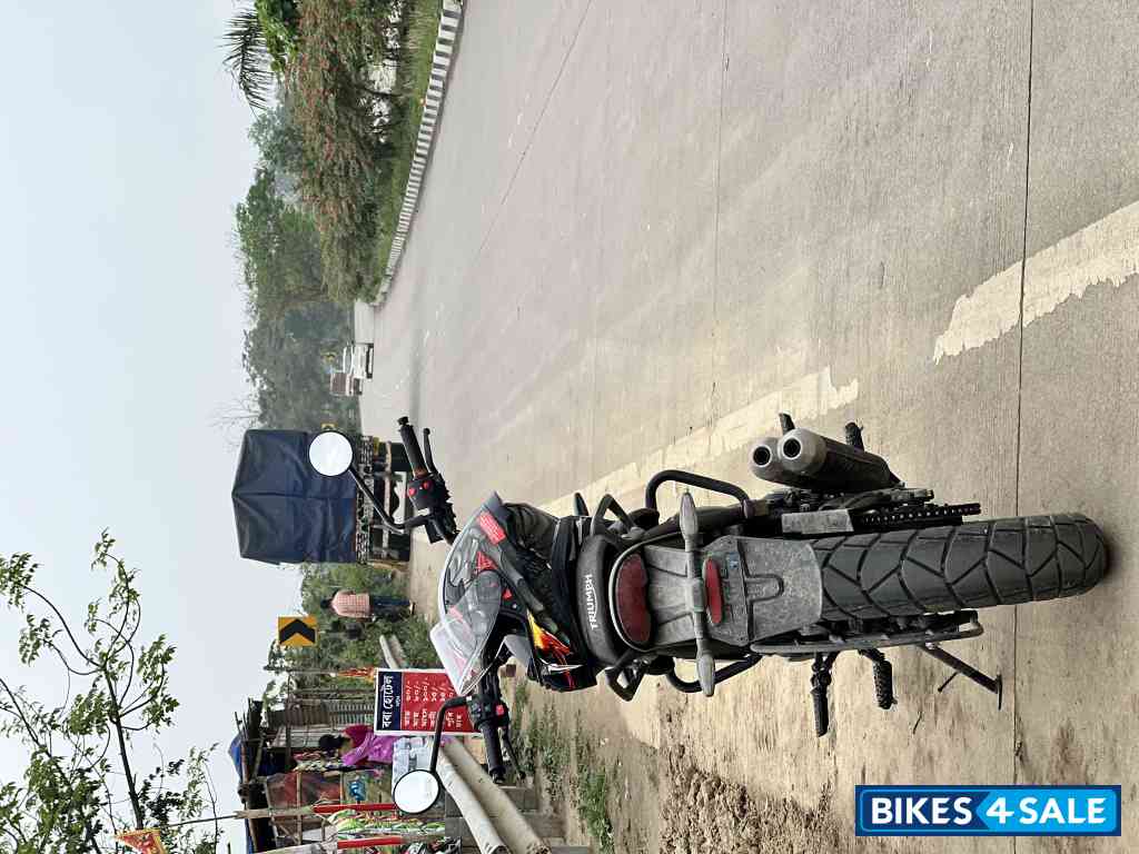 Black Triumph Scrambler 400 X Black Triumph Scrambler 400 X