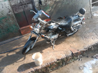 Bajaj Avenger 220 DTS-i 2016 Model