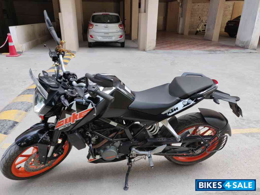 KTM Duke 200 ABS
