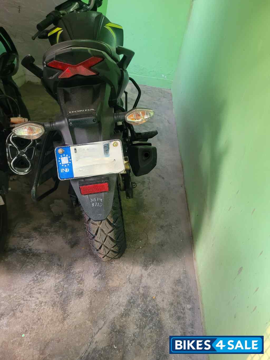 Honda CB Hornet 160R