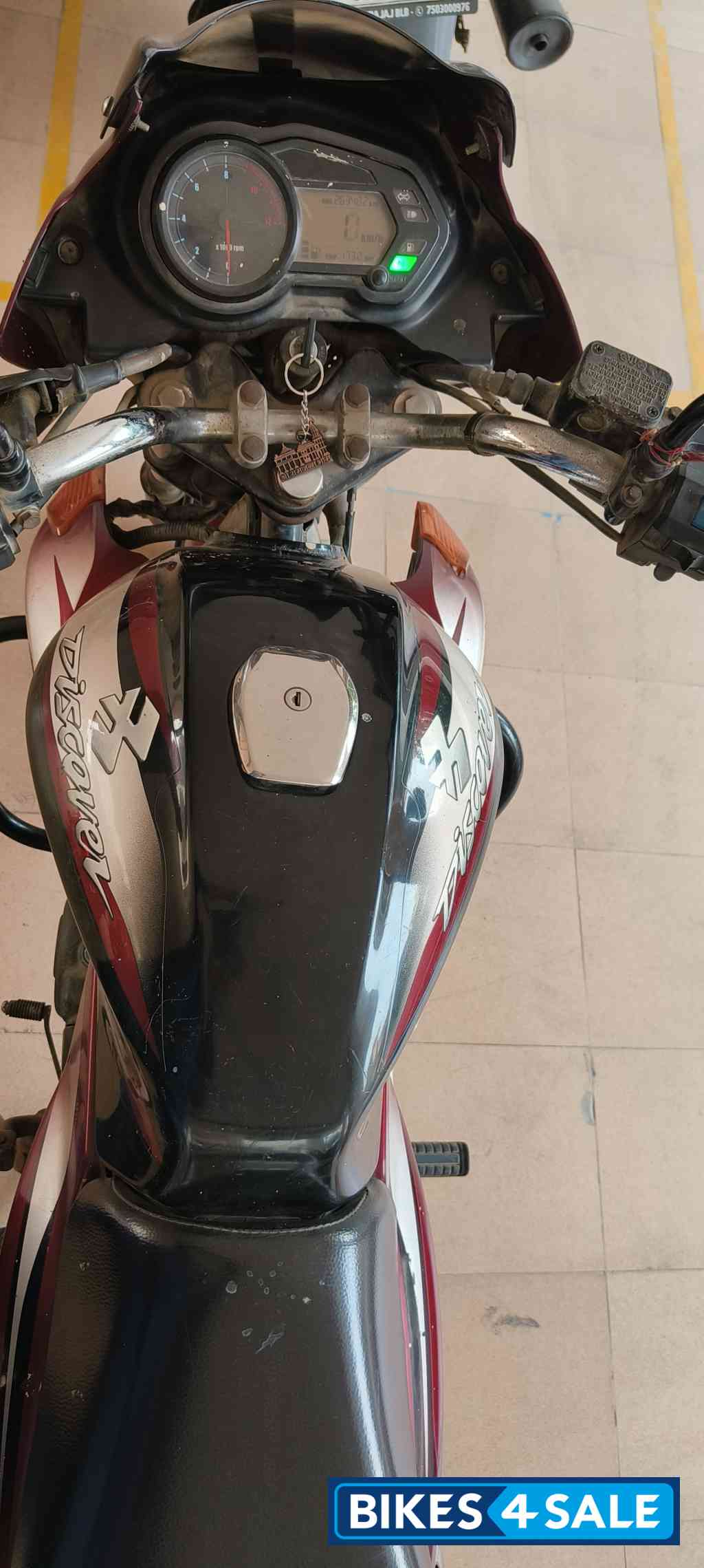 Flame Red Met Bajaj Discover DTSi 135
