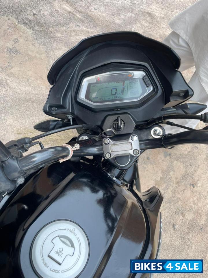 Black Hero Glamour Xtec