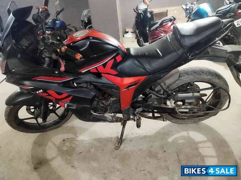 Suzuki Gixxer SF Fi