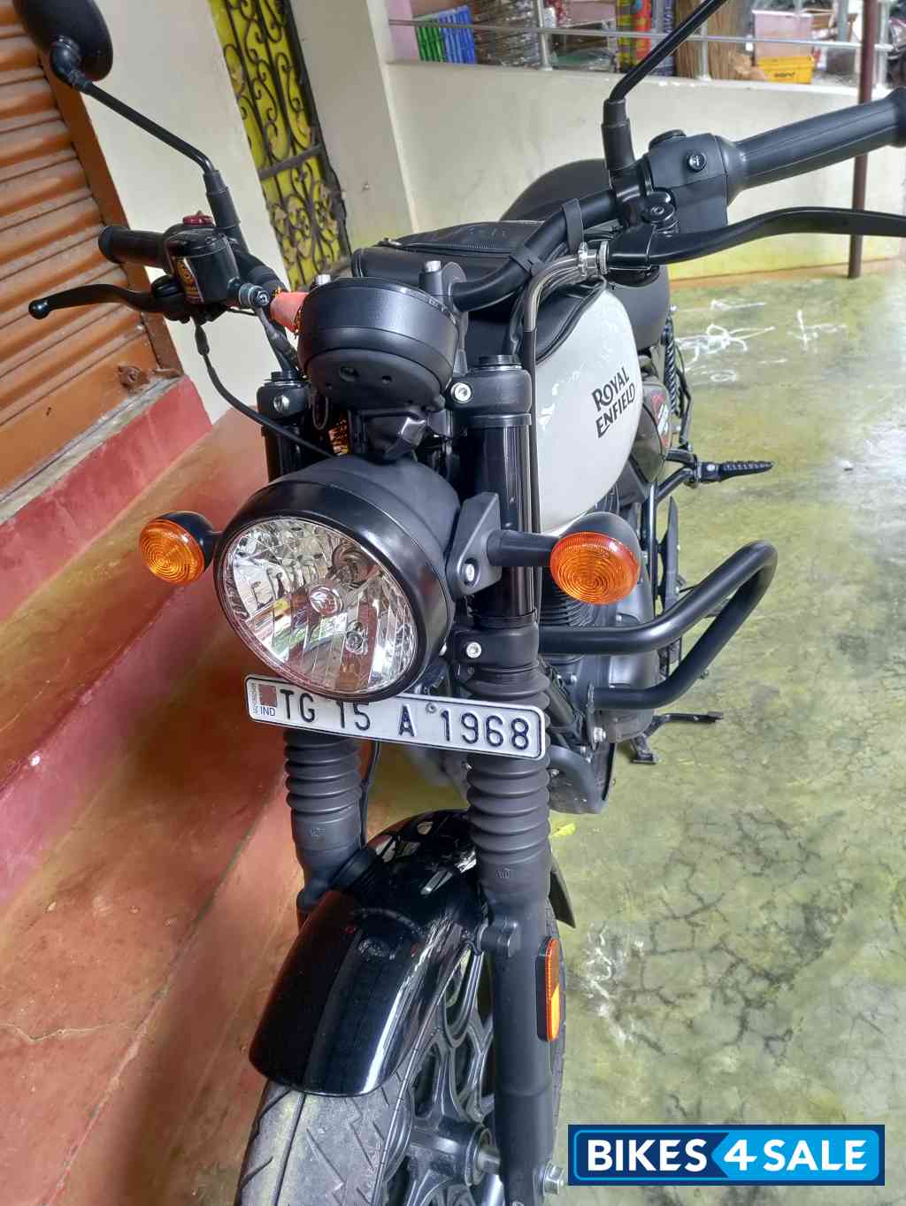 White Royal Enfield Hunter Dapper