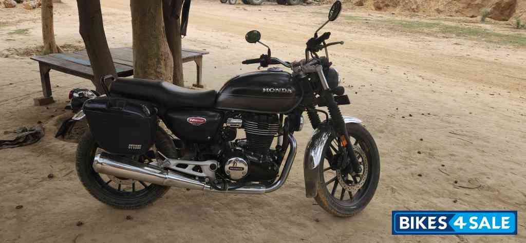 Green Honda Hness CB350 DLX Pro