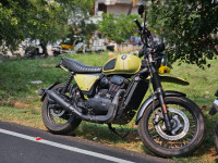Yezdi Scrambler Single Tone
