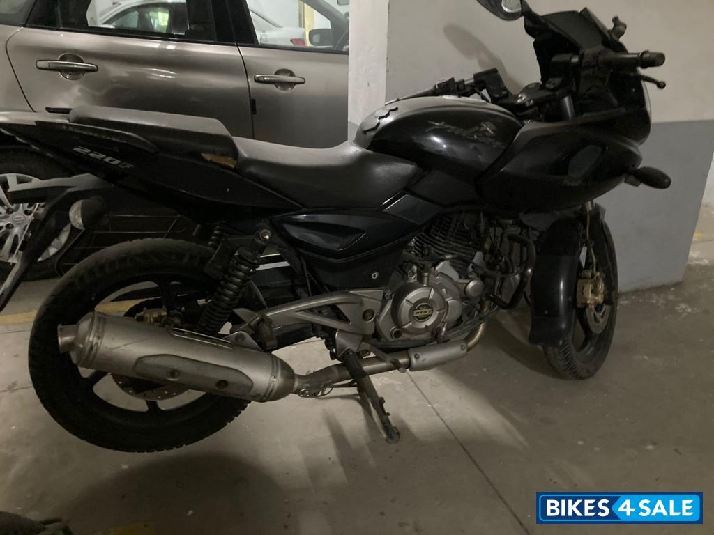 Bajaj Pulsar 220 DTSFi
