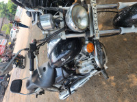 Bajaj Avenger 220 DTS-i