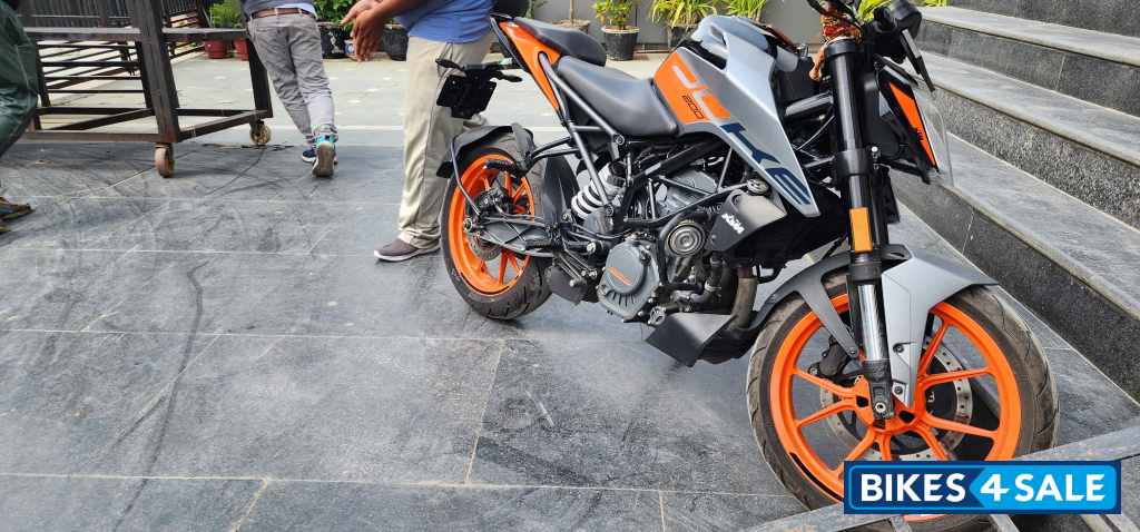 KTM Duke 200 ABS