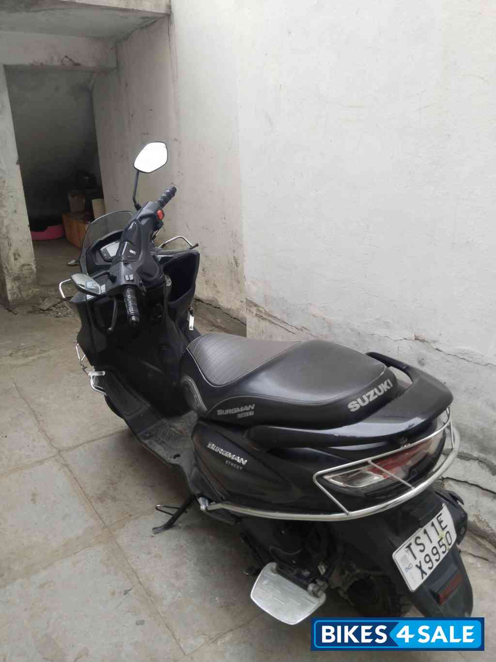 Suzuki Burgman Street BS6