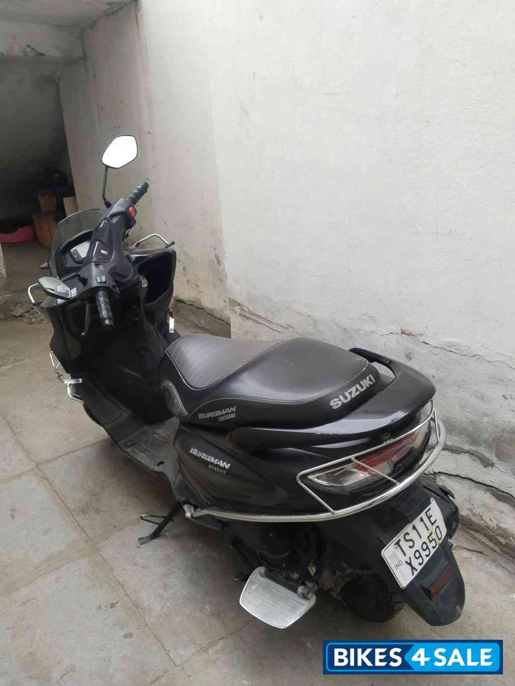 Suzuki Burgman Street BS6