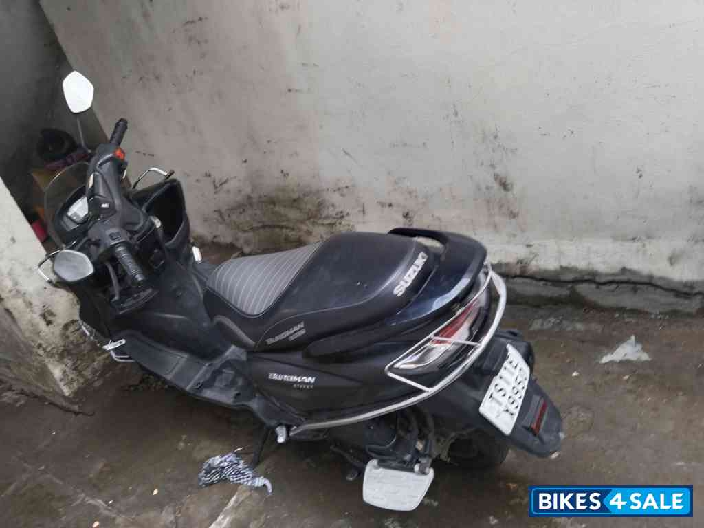 Suzuki Burgman Street BS6