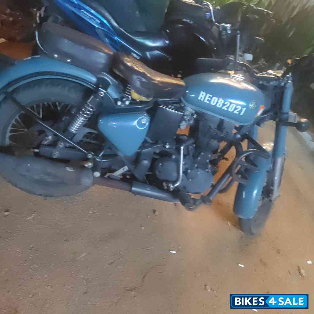 Royal Enfield Classic Signals Airborne Blue