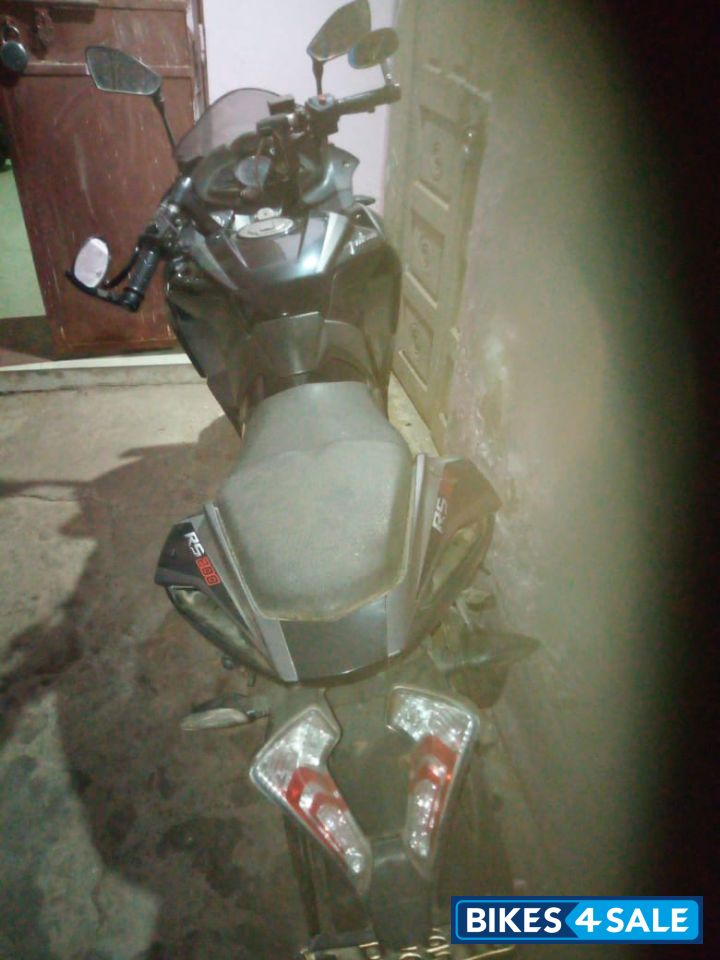 Grey Black Bajaj Pulsar RS 200 BS6