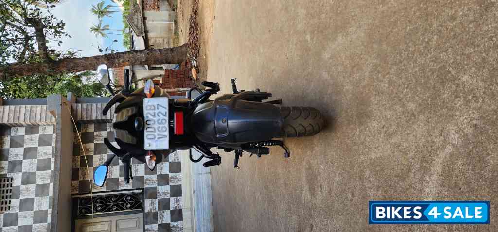 Gray Bajaj Pulsar NS 200 BS6